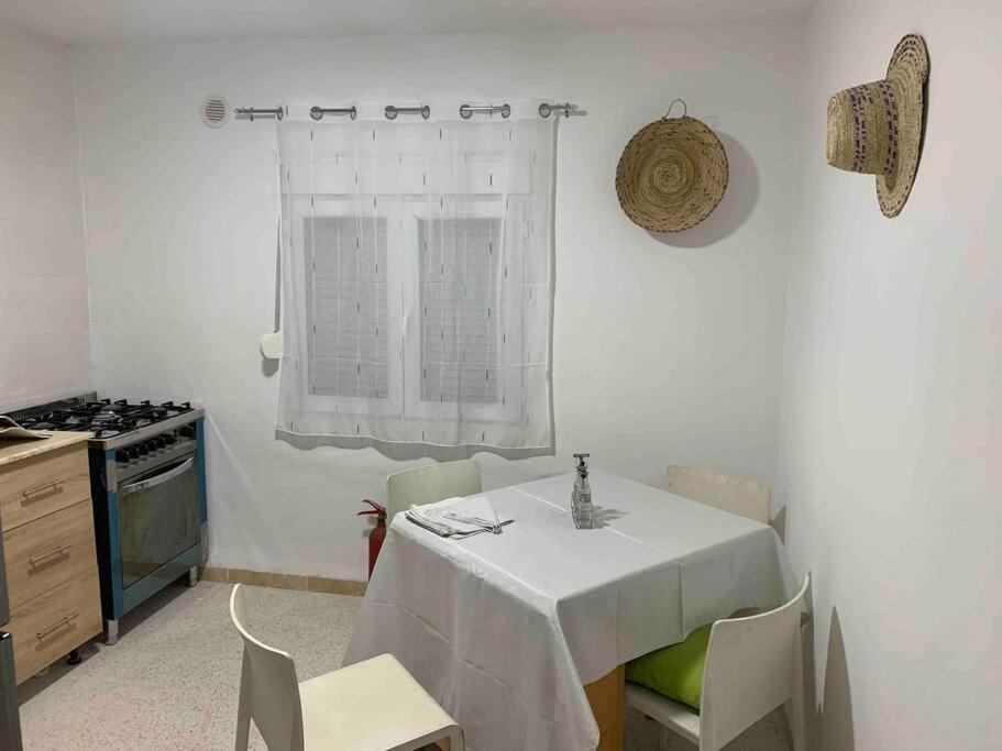 Appartement 5 Lits Climatise Salon 2Chambres Cuisine Equipee Sdb Staoueli Eksteriør billede